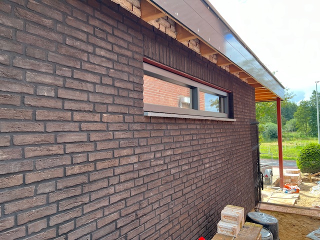 Garage in stijl gerenoveerd in Beesel