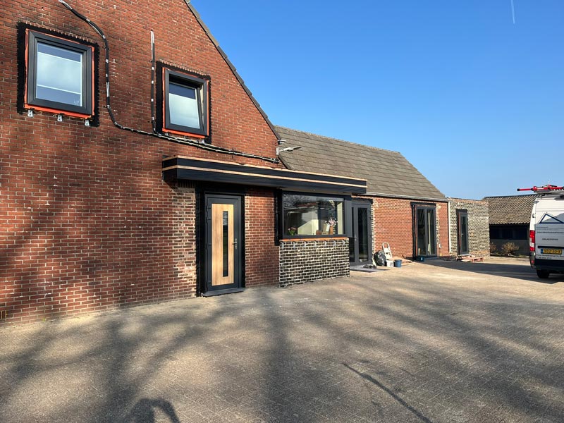 reuver aanbouw