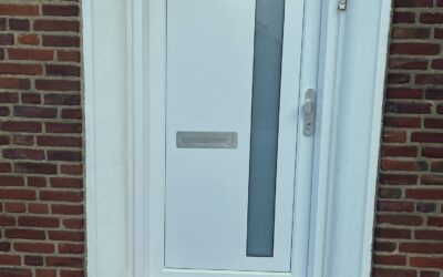 Upgrade deurpaneel voordeur in Steyl.