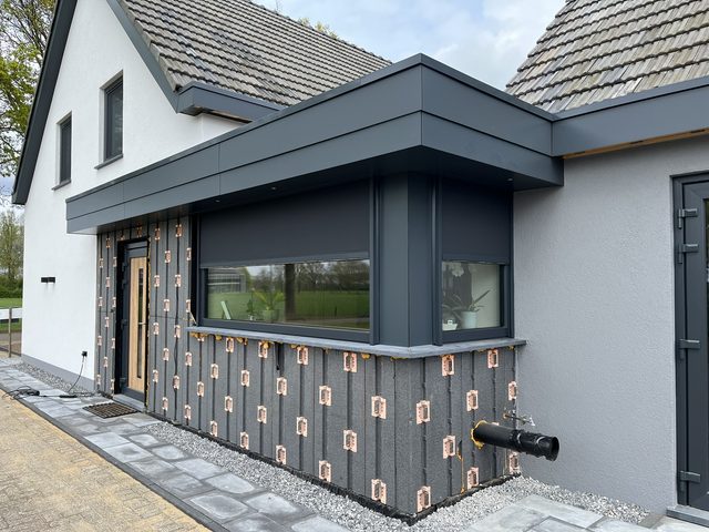 Levering en plaatsing van Heroal screens a.d. Offenbekerweg in Reuver